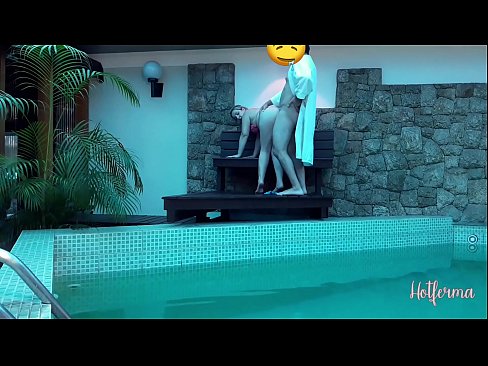 ❤️ Boss xizmetkarê vedixwîne hewzê, lê nikarî li ber germiyekê bisekine ️❌ Vîdyoya porno li ku.moresexmovies.ru